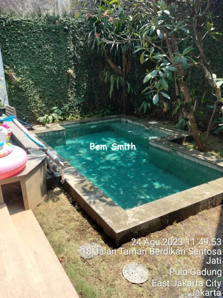 kolam renang alami