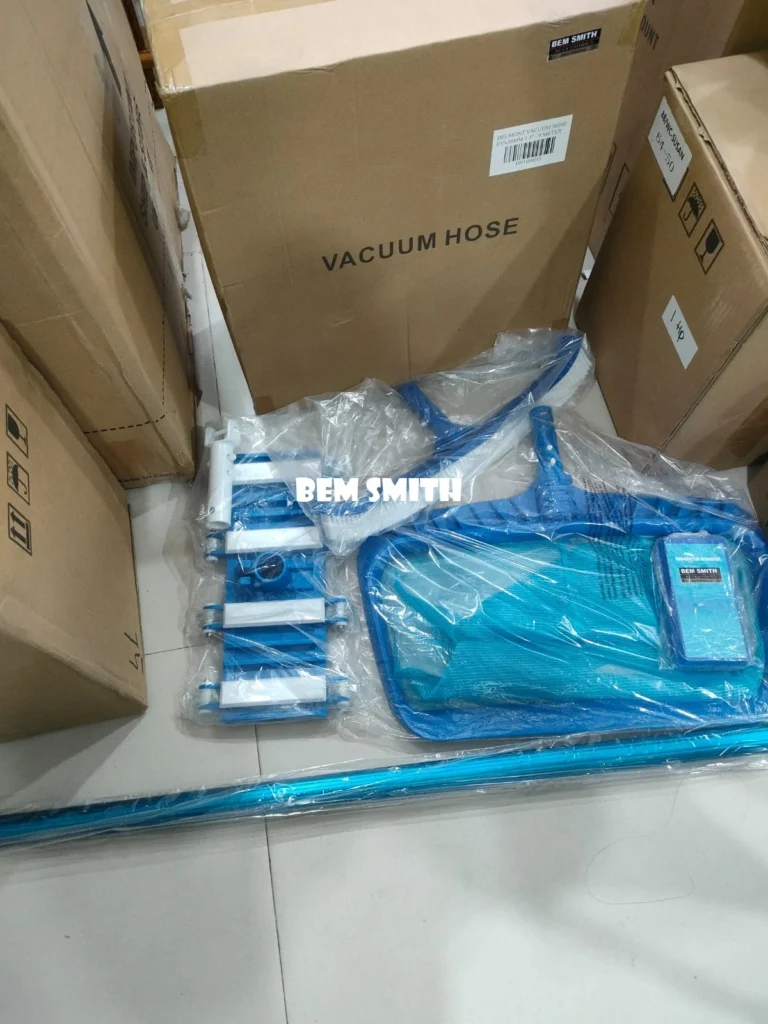 Peralatan-Operasional-untuk-Menjaga-Kualitas-Kolam-Renang